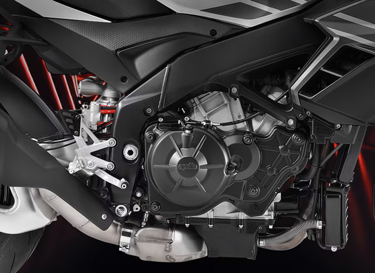 Aprilia Facelift Tuono V4 Close Up 900X675 M Copy