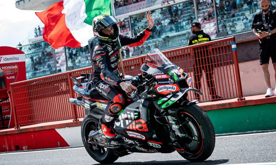 THREE APRILIAS IN THE TOP 10 FOR THE MUGELLO RACE